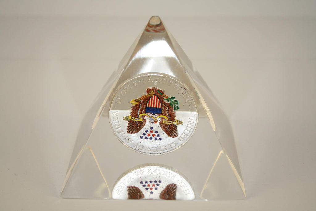 2001 American Silver Eagle Dollar 1 oz COLORIZED Coin Lucite Paperweight Pyramid